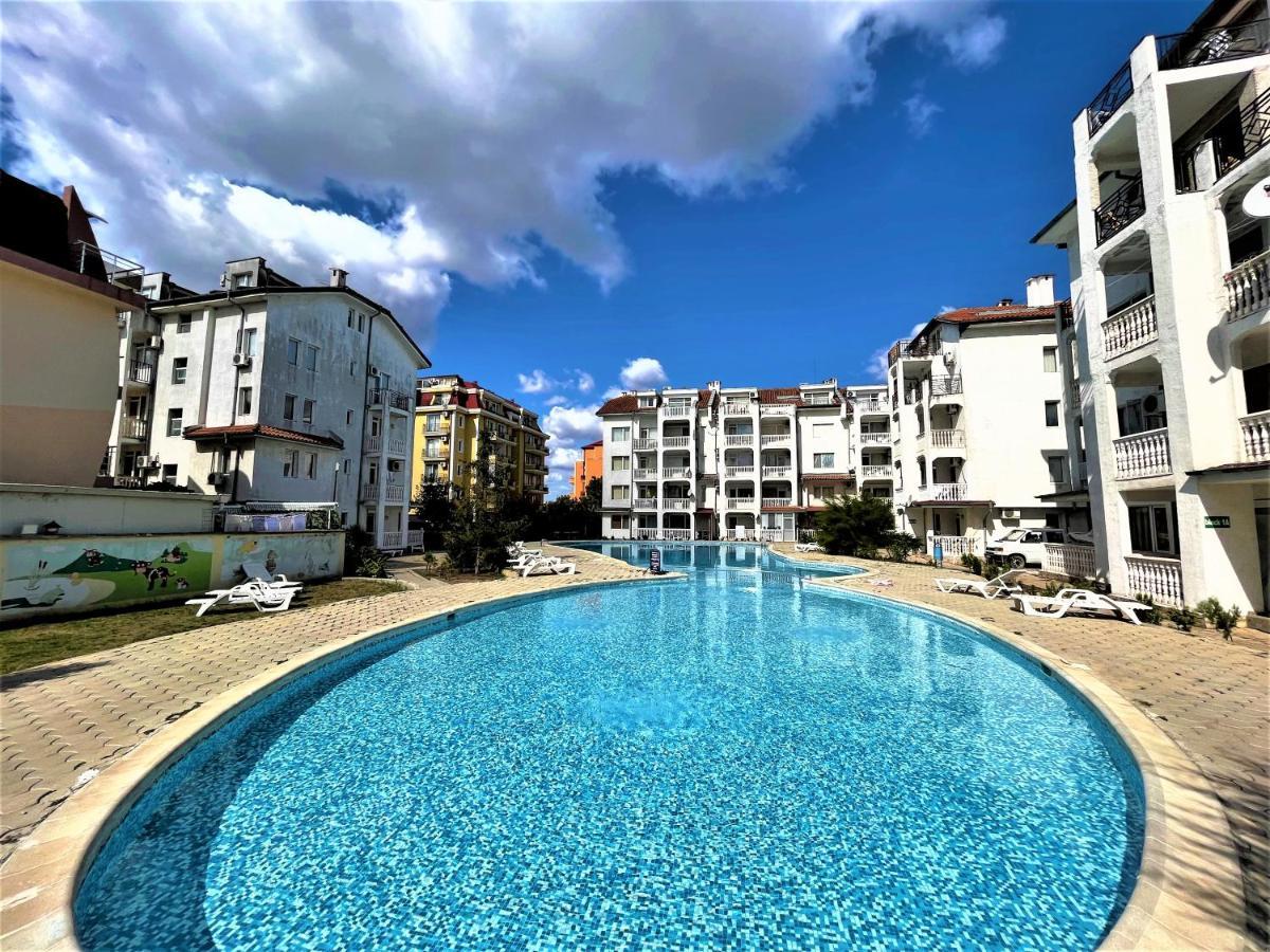 Bravo 5 Holiday Home Sunny Beach Exterior photo